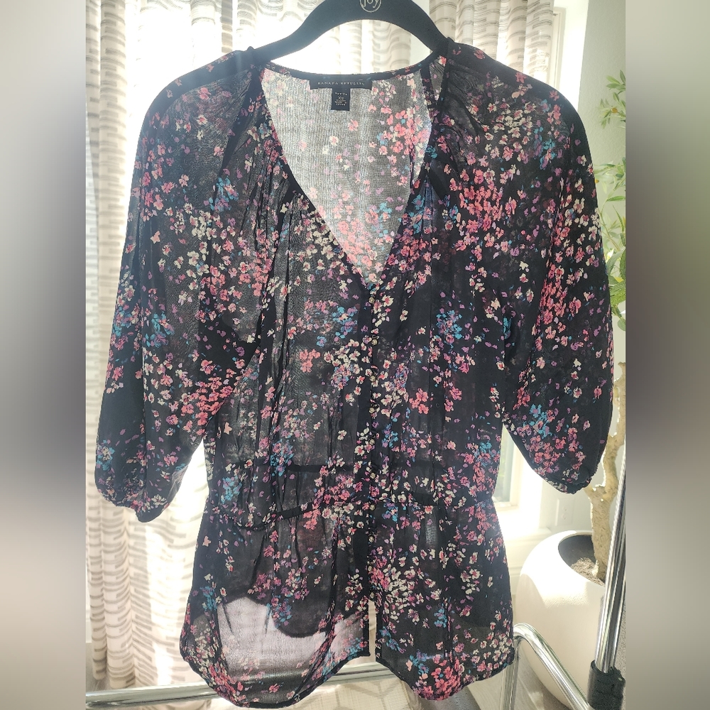 Banana Republic Floral Pattern Navy Blue Peplum Blouse Size Petite XS